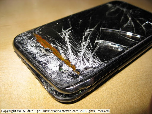 iPhone 4 与 iPhone 3G尸体赏析,看看苹果电话有多么容易被毁灭!! /wp-content/uploads/2010/11/iphonebody07.jpg